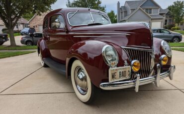 Ford-Tudor-1939-2-Door-23