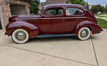 Ford-Tudor-1939-2-Door-3