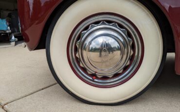 Ford-Tudor-1939-2-Door-30