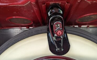 Ford-Tudor-1939-2-Door-34