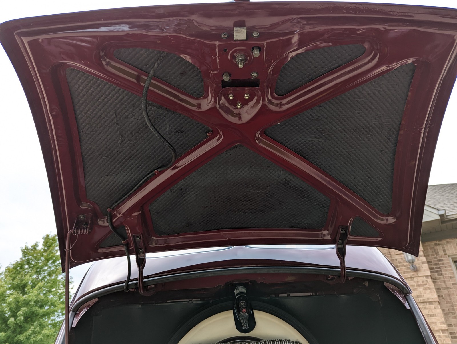 Ford-Tudor-1939-2-Door-35