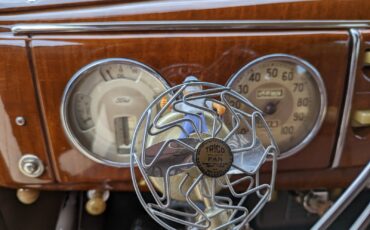 Ford-Tudor-1939-2-Door-39