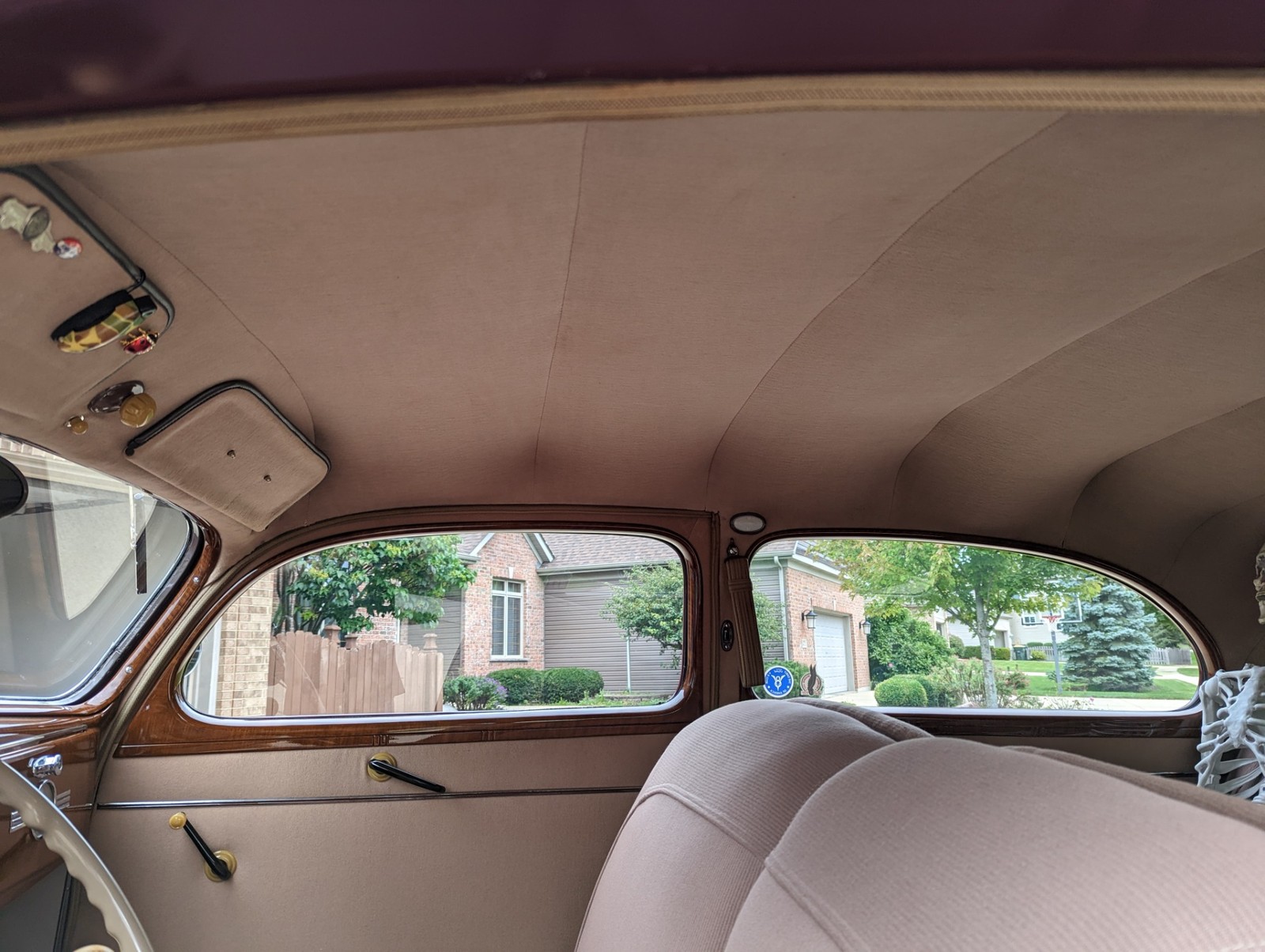 Ford-Tudor-1939-2-Door-6