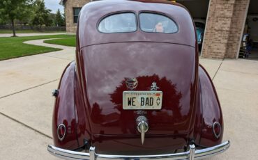 Ford-Tudor-1939-2-Door-8