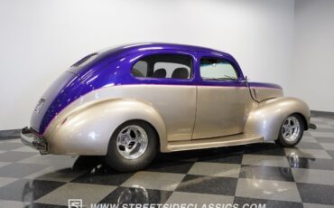 Ford-Tudor-1940-Sedan-13