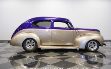 Ford-Tudor-1940-Sedan-14