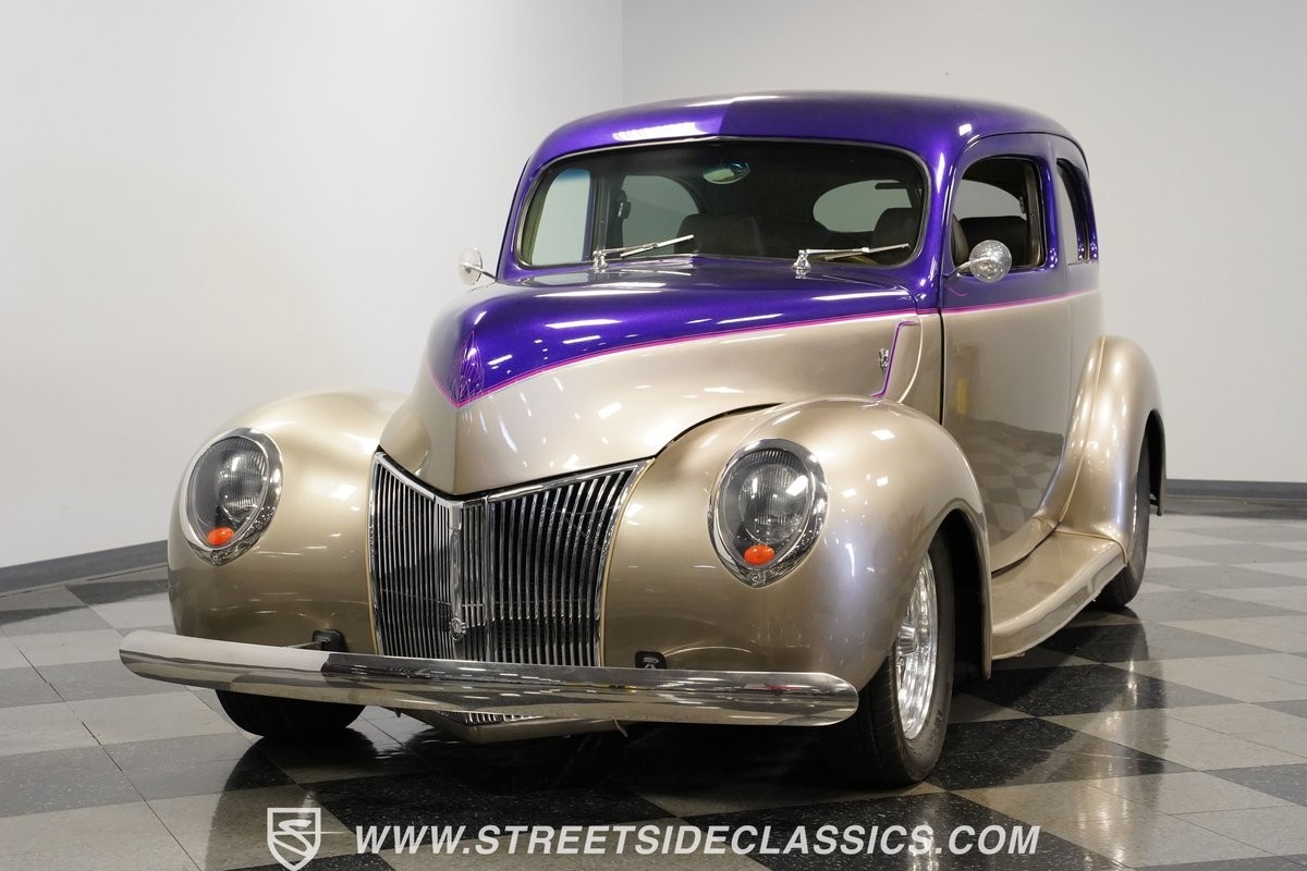 Ford-Tudor-1940-Sedan-18