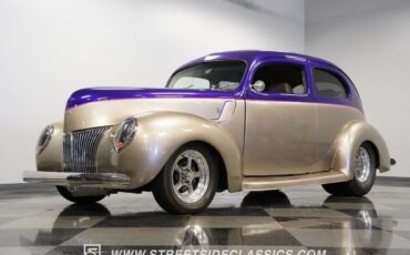 Ford-Tudor-1940-Sedan-21