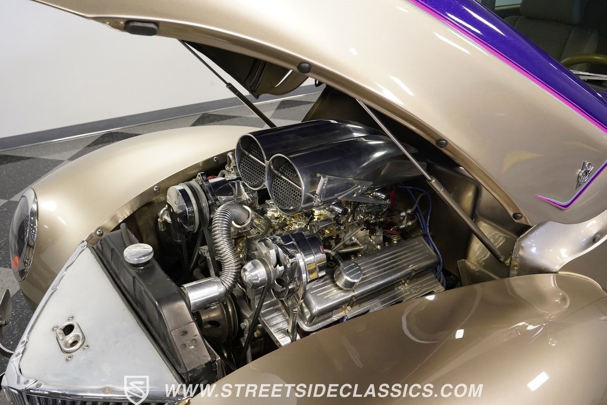 Ford-Tudor-1940-Sedan-32