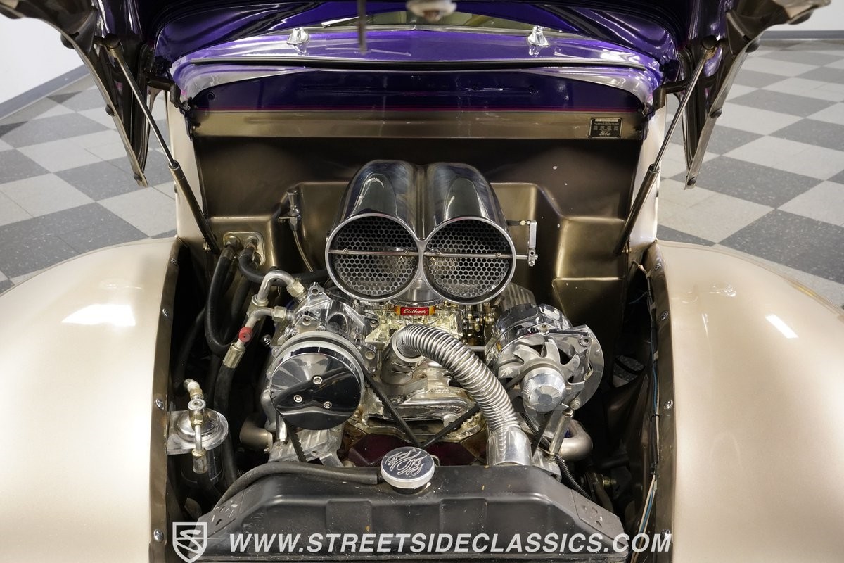 Ford-Tudor-1940-Sedan-33