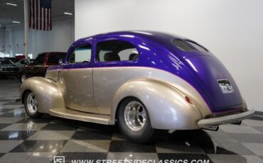 Ford-Tudor-1940-Sedan-9