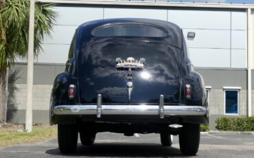 Ford-Tudor-1941-Sedan-18