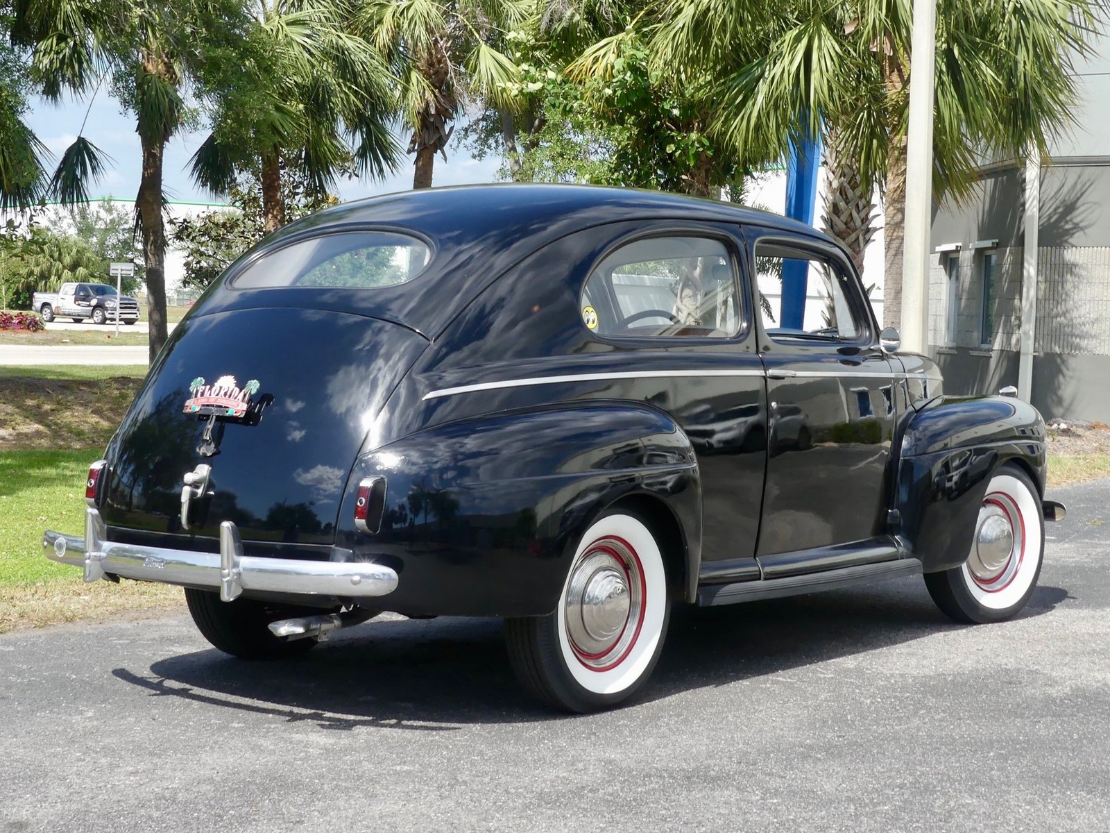 Ford-Tudor-1941-Sedan-19