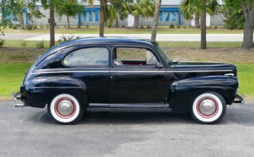 Ford-Tudor-1941-Sedan-22