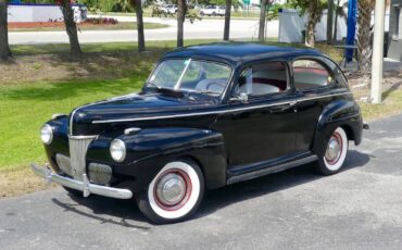 Ford-Tudor-1941-Sedan-8