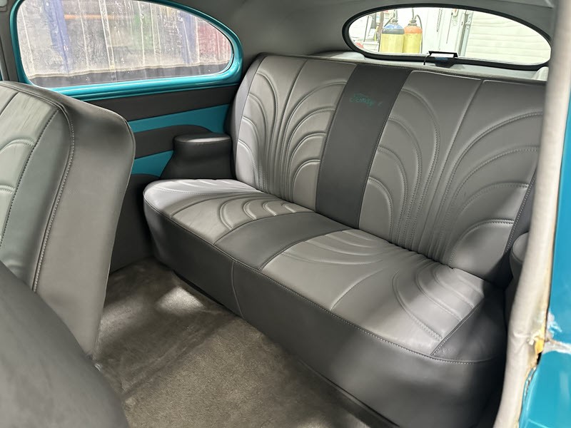 Ford-Two-Door-Sedan-Chopped-Top-Street-Ride-1941-12