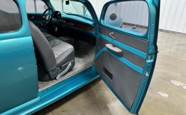 Ford-Two-Door-Sedan-Chopped-Top-Street-Ride-1941-14