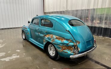 Ford-Two-Door-Sedan-Chopped-Top-Street-Ride-1941-5