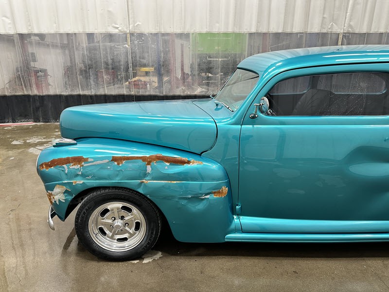 Ford-Two-Door-Sedan-Chopped-Top-Street-Ride-1941-6