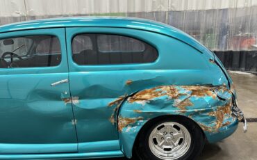 Ford-Two-Door-Sedan-Chopped-Top-Street-Ride-1941-7