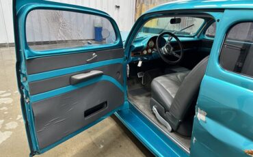 Ford-Two-Door-Sedan-Chopped-Top-Street-Ride-1941-8