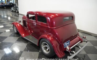 Ford-Victoria-1932-Coupe-12