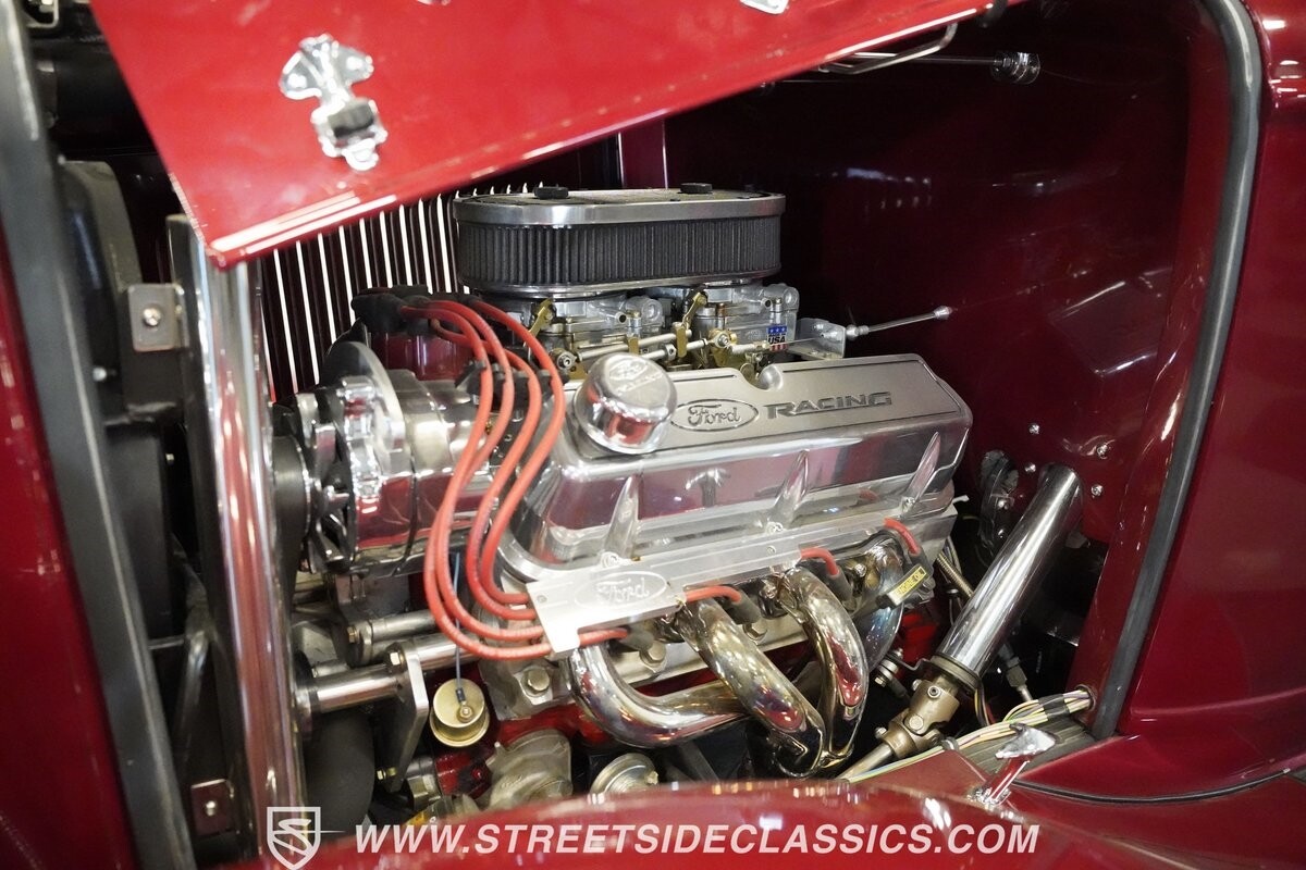 Ford-Victoria-1932-Coupe-20