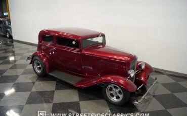 Ford-Victoria-1932-Coupe-34
