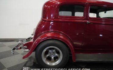 Ford-Victoria-1932-Coupe-38