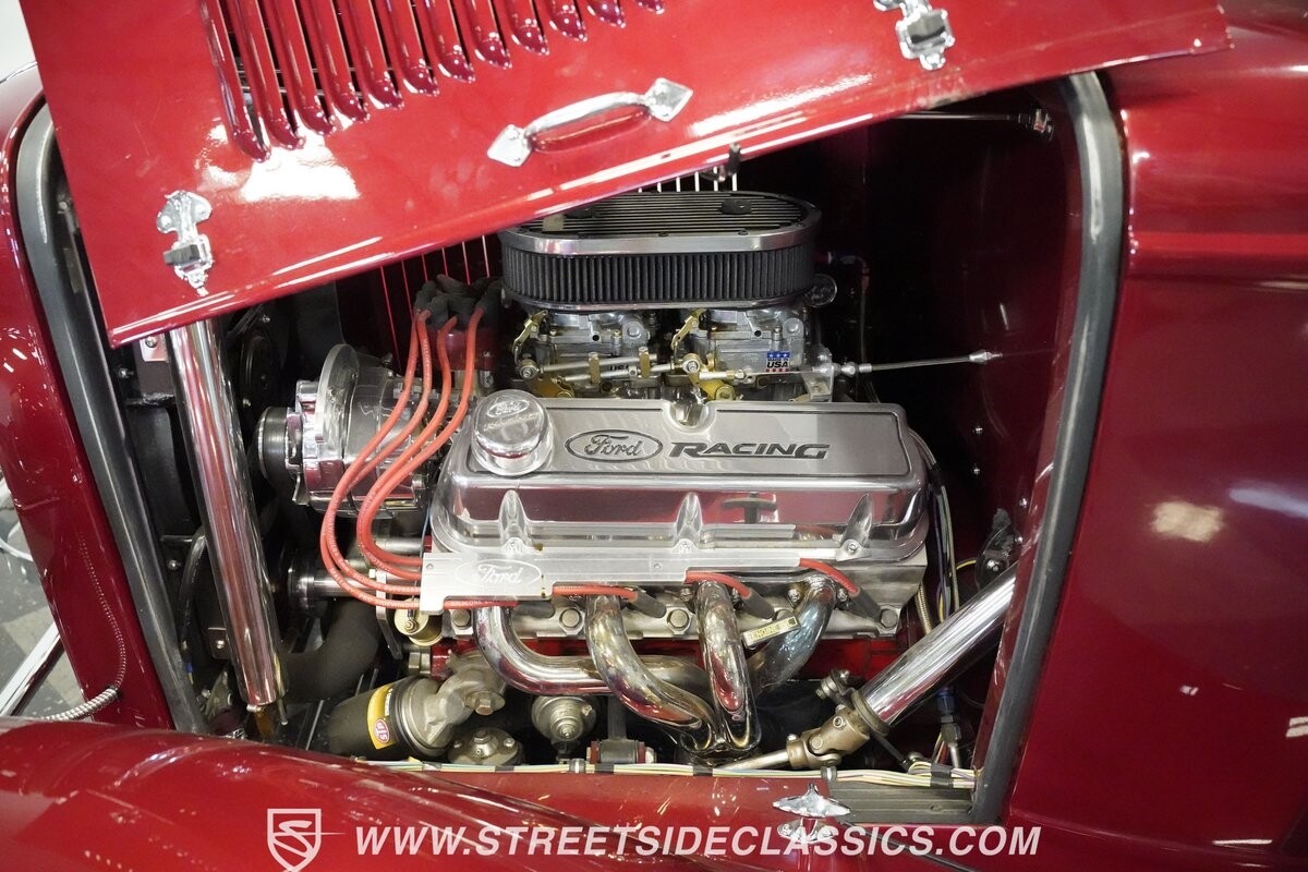 Ford-Victoria-1932-Coupe-4