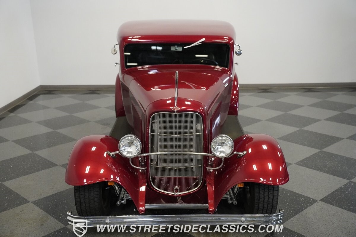 Ford-Victoria-1932-Coupe-5