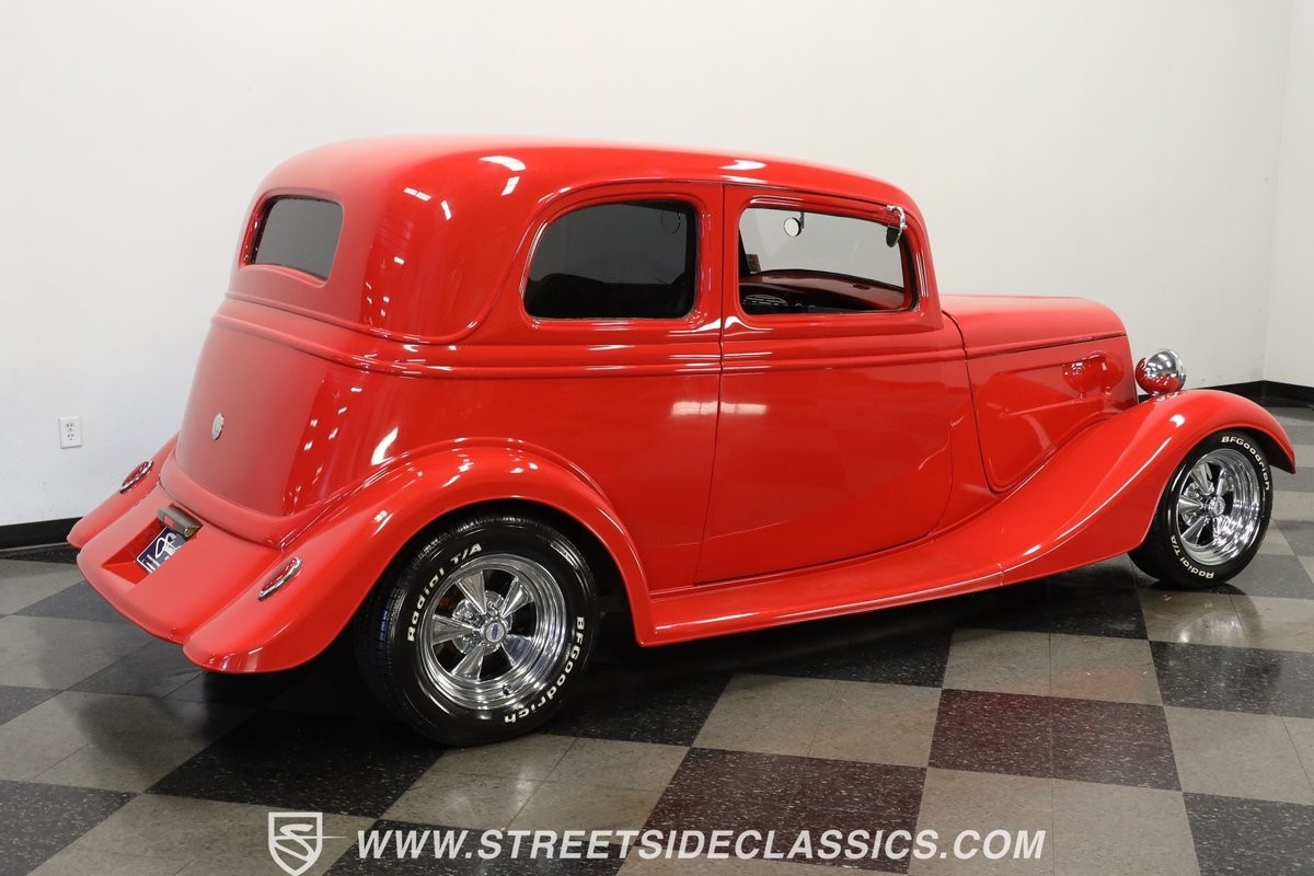 Ford-Victoria-1933-Coupe-11
