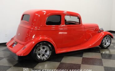 Ford-Victoria-1933-Coupe-11