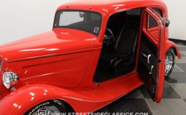 Ford-Victoria-1933-Coupe-32