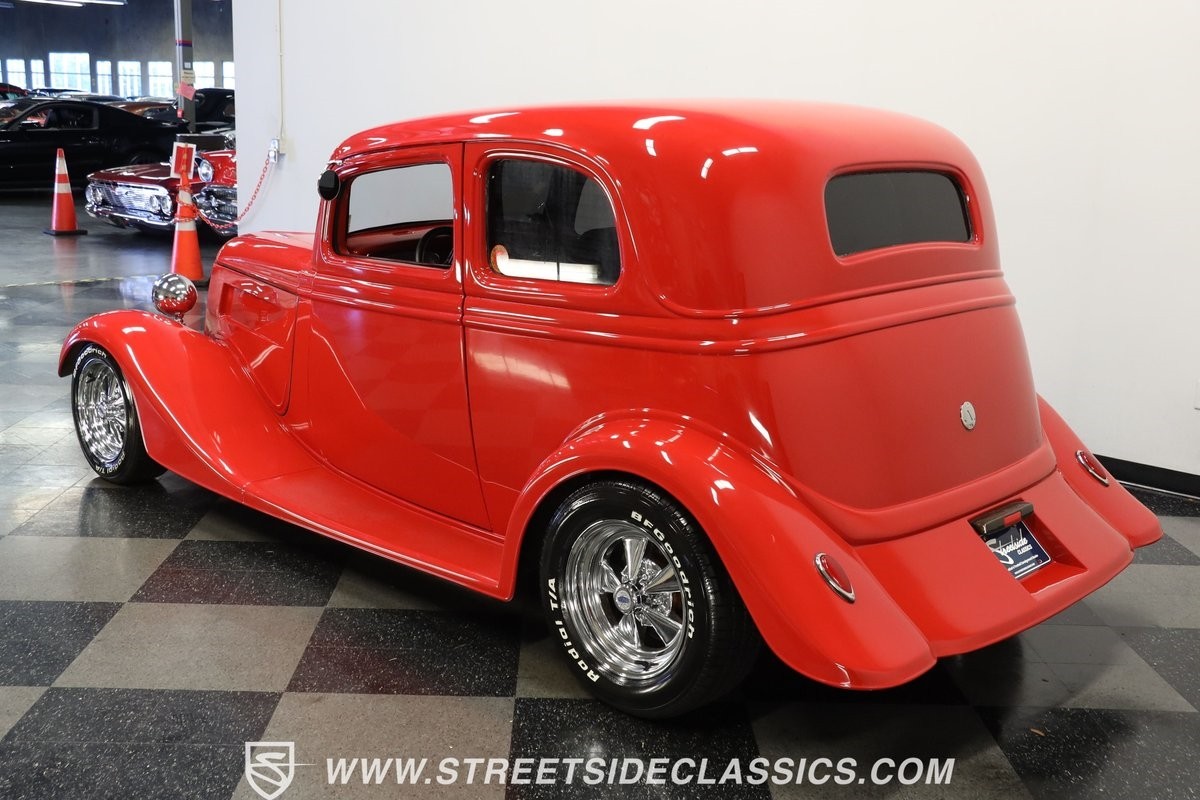 Ford-Victoria-1933-Coupe-6