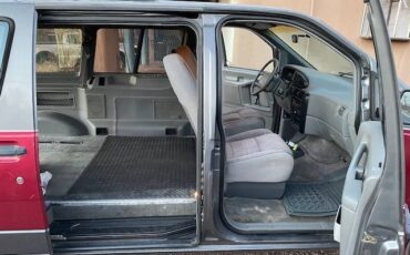 Ford-areostar-van-1993-red-5