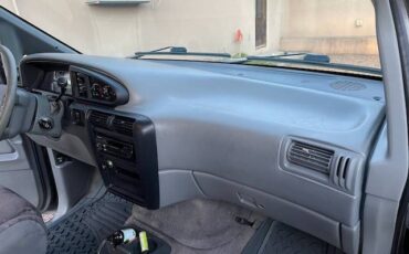 Ford-areostar-van-1993-red-7