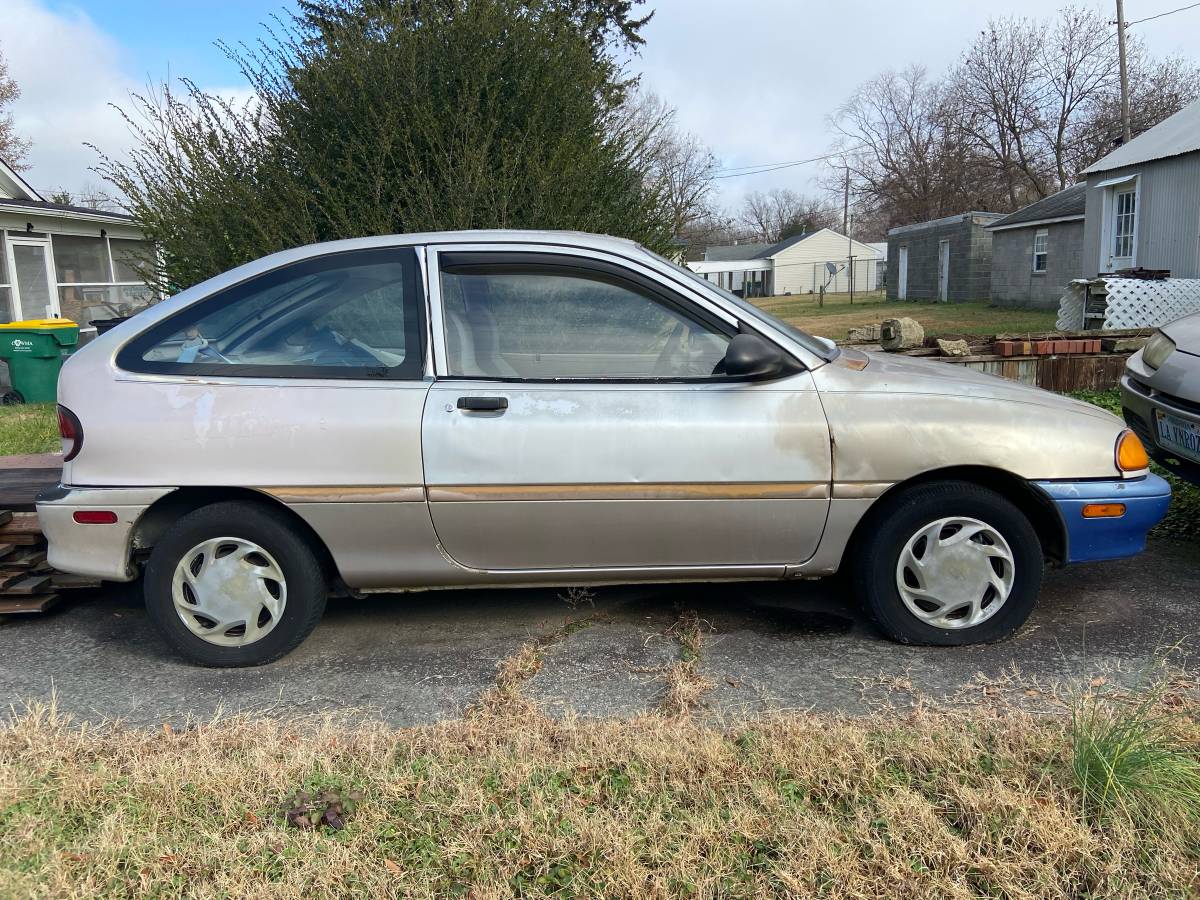 Ford-aspire-1996-brown-1