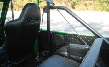 Ford-bronco-1968-green-4