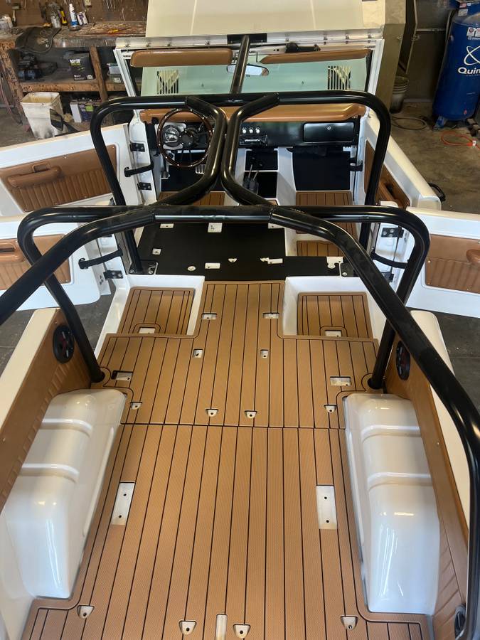 Ford-bronco-1969-white-22