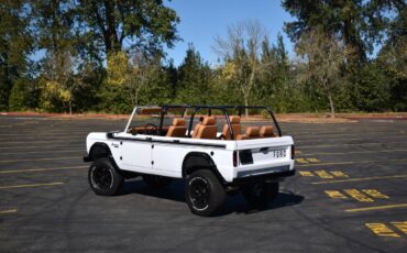 Ford-bronco-1969-white-70
