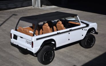 Ford-bronco-1969-white-9