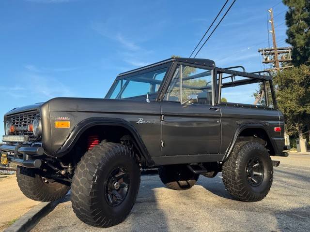 Ford-bronco-1971-1