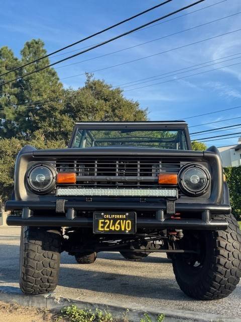 Ford-bronco-1971-3