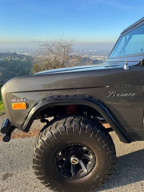 Ford-bronco-1971-8