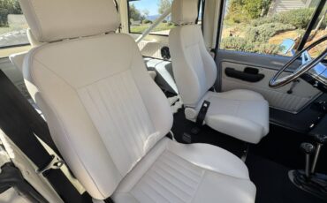 Ford-bronco-1972-silver-178