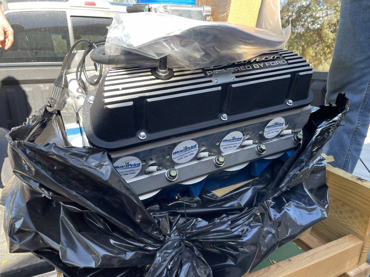 Ford-bronco-1972-silver-238