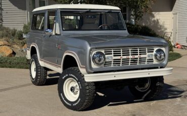 Ford-bronco-1972-silver-429