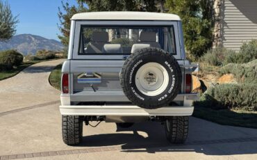 Ford-bronco-1972-silver-43