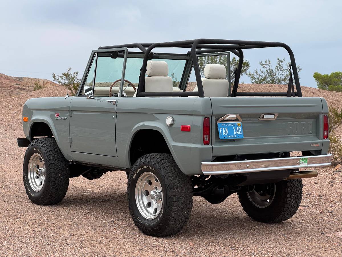 Ford-bronco-1973-37